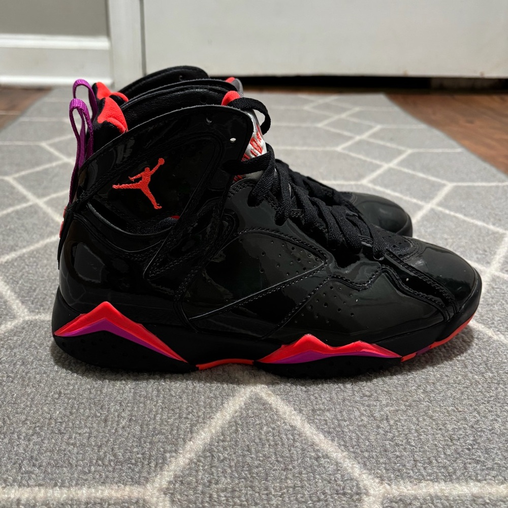 Air Jordan 7 Black Gloss Sneakers